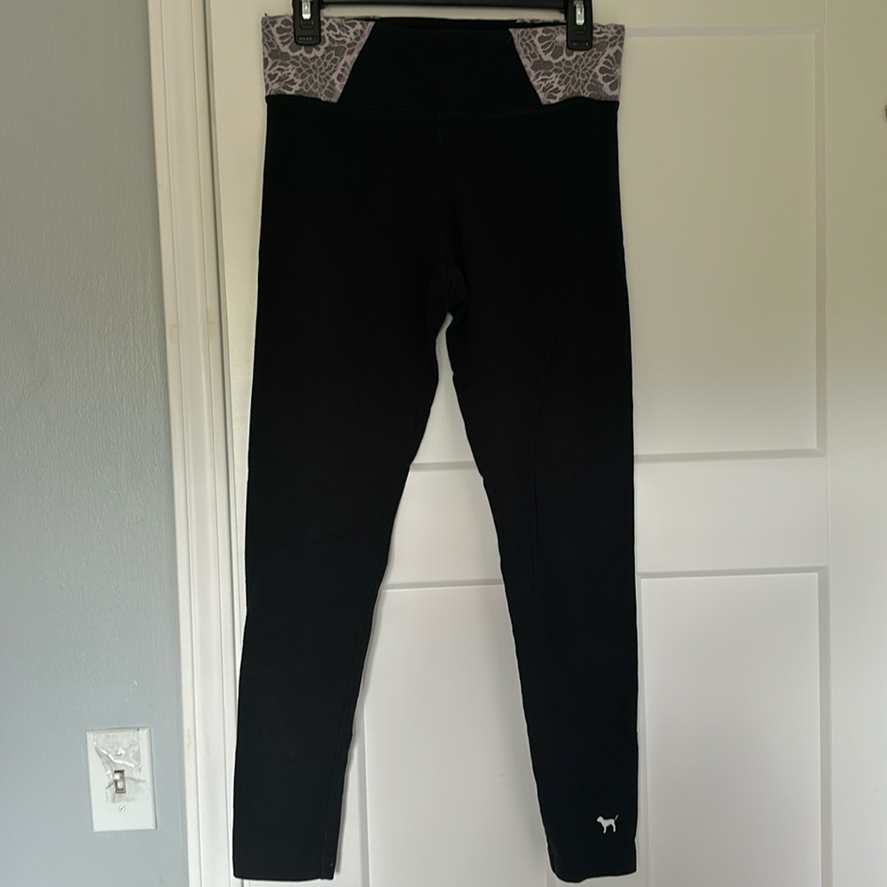 PINK brand black and pink lace trim yoga leggings size medium!